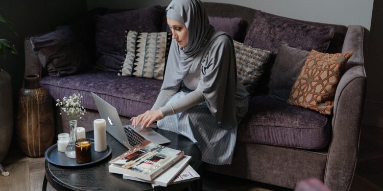 How to Find Software for Your Business Online