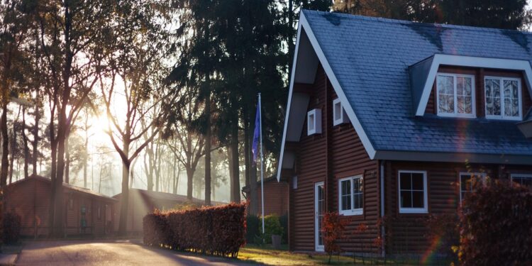 Experts Take: The Perfect Time to Take a Mortgage